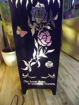 Lackierte Feuersäule "Rose" mit Deckel Deckosäule Stehlampe